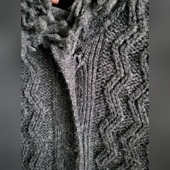 Jillian Jones 100% LambsWool Midi Cardigan Cable Knit Dark Gray Fisherman Sz XL - Picture 4 of 15